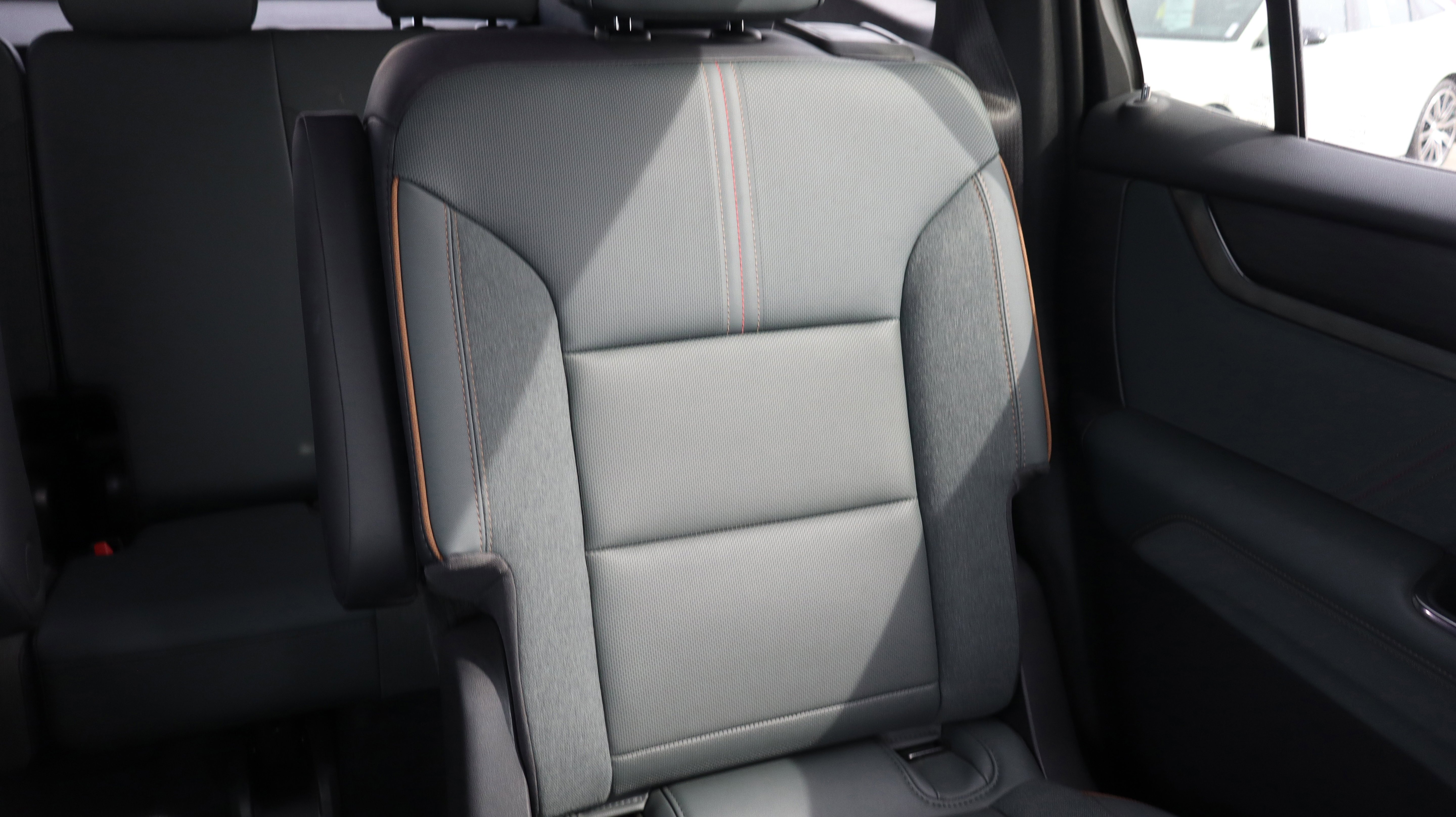 2024 GMC Acadia AT4 - Photo 15