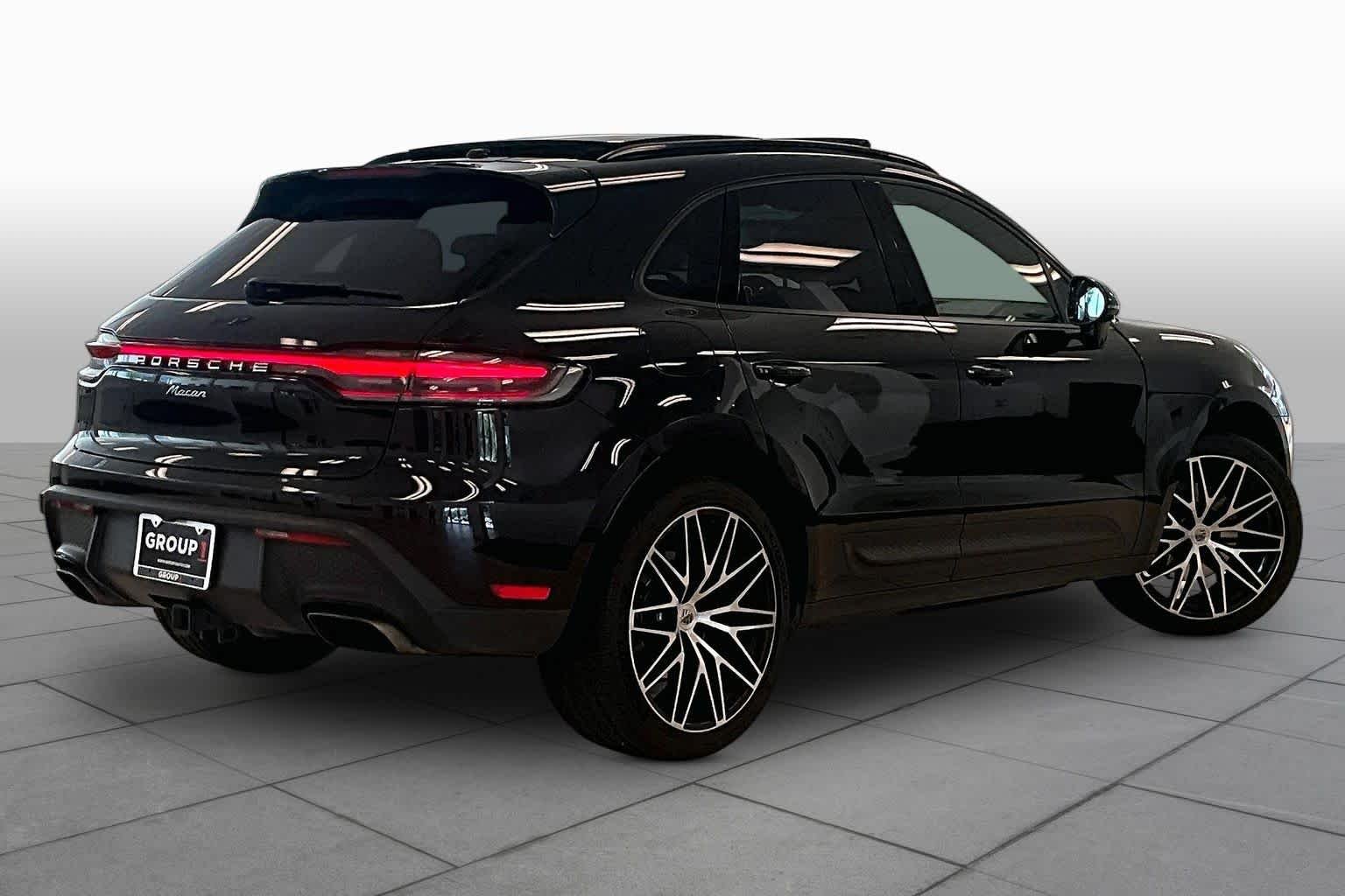 Used 2022 Black Porsche  image 11