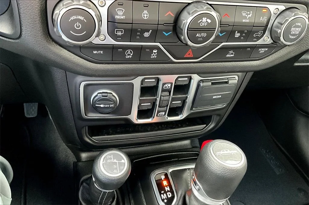 2025 Jeep Gladiator Sport S - Photo 34