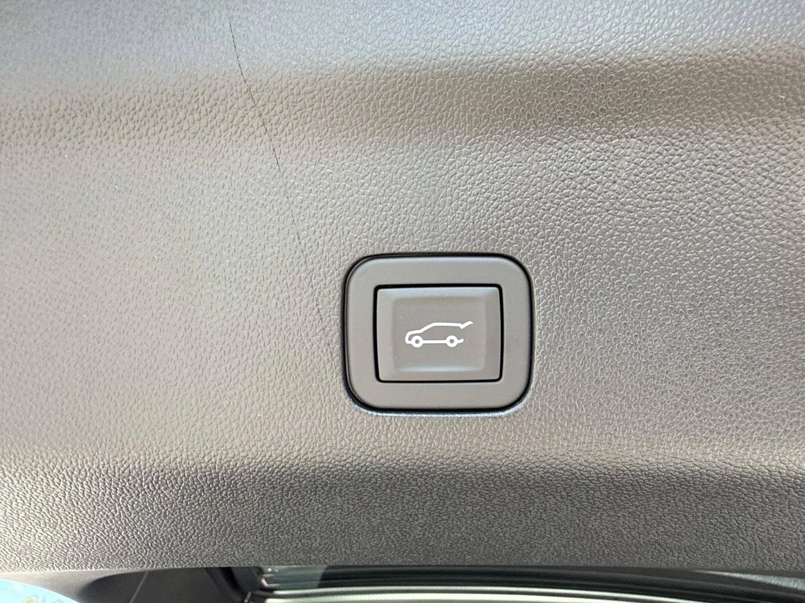 2026 Chevrolet Suburban High Country - Photo 35