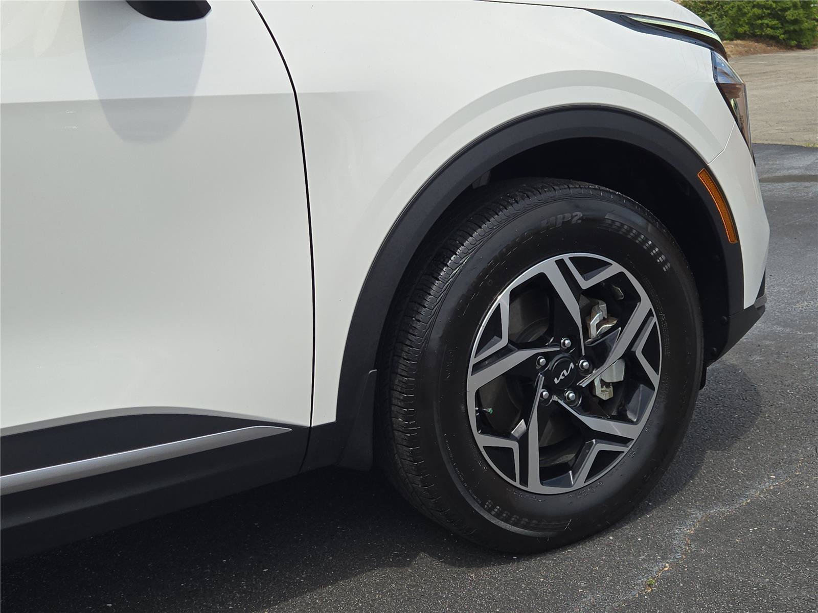 2025 Kia Sportage LX - Photo 11