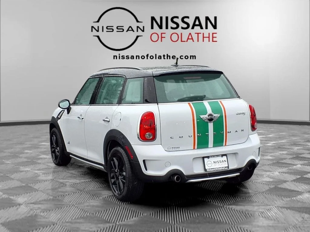 Used 2016 White MINI Base image 3