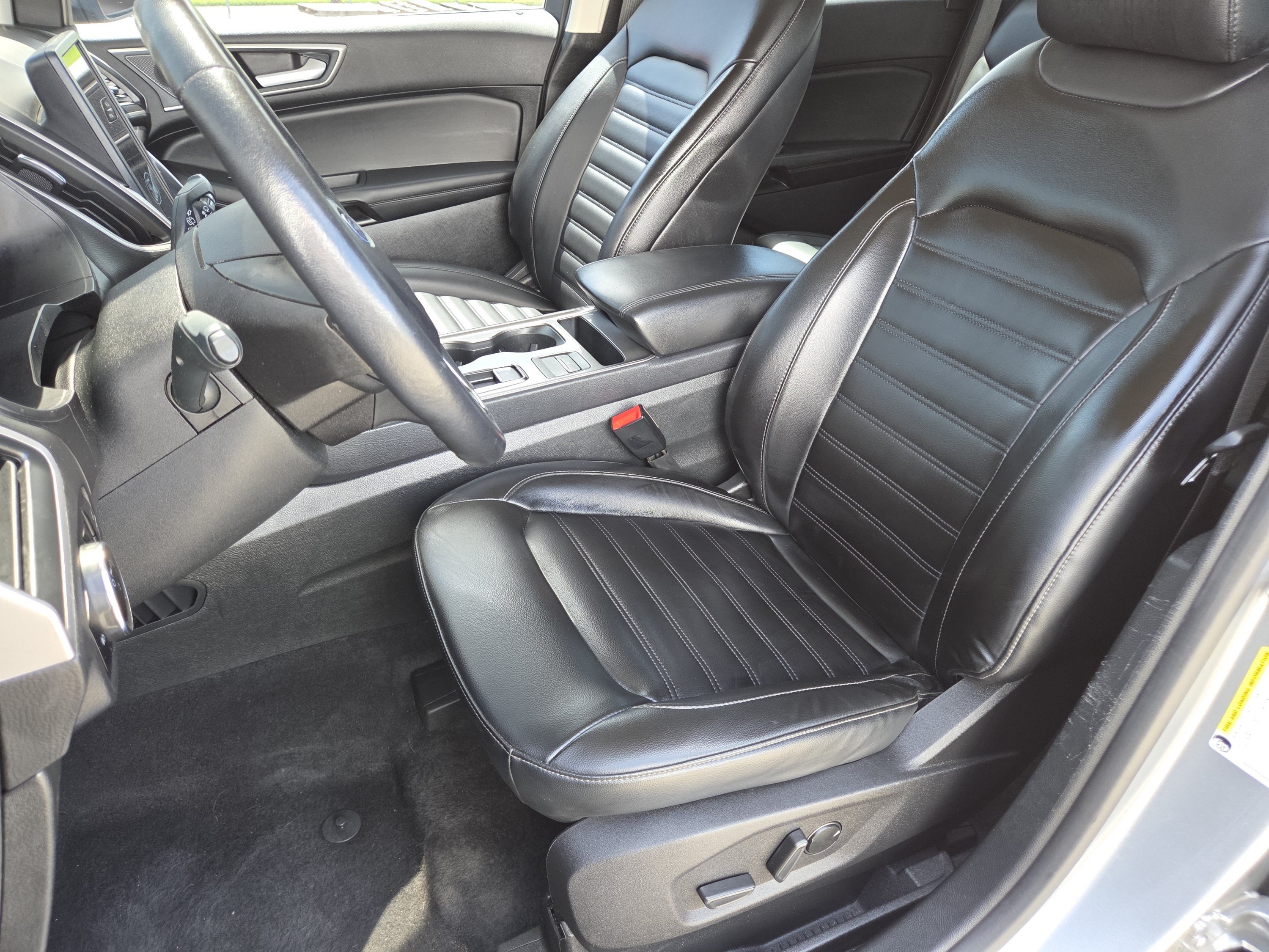 Used 2024 Silver Metallic Ford SEL image 6