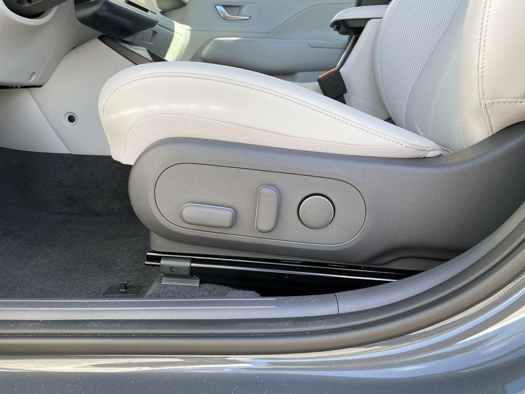New 2026 Ecotronic Gray Pearl Hyundai Limited FWD image 12