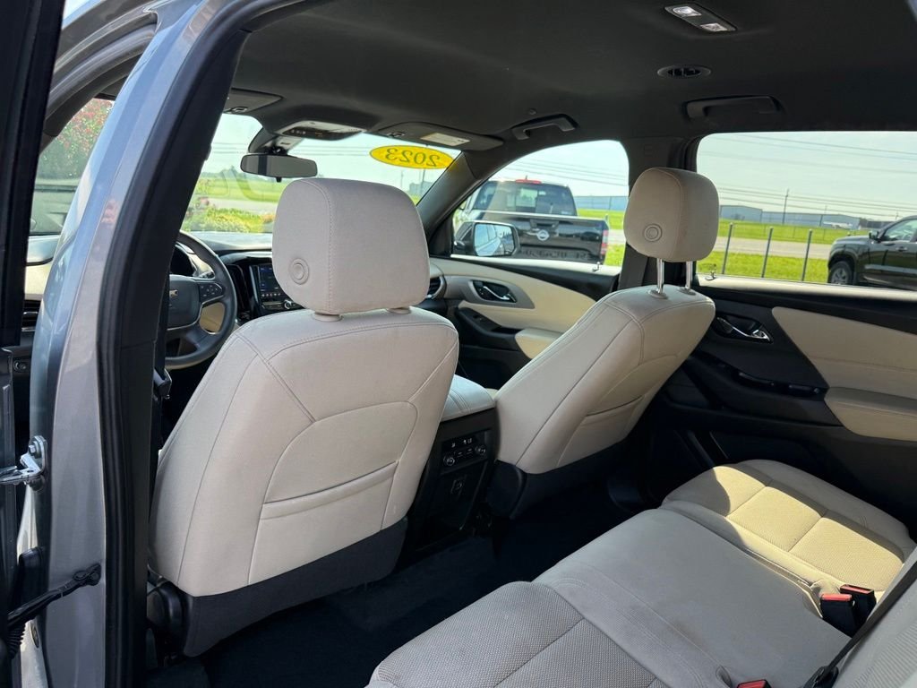 Used 2023 Gray Chevrolet LS image 9
