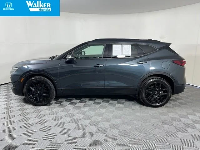 Used 2019 Graphite Metallic Chevrolet Base image 4
