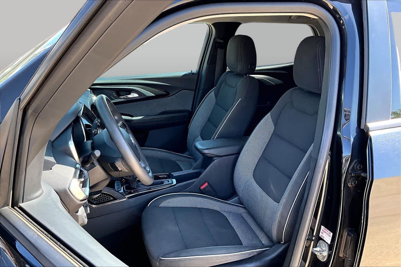 Used 2023 Mosaic Black Metallic Chevrolet LT image 8