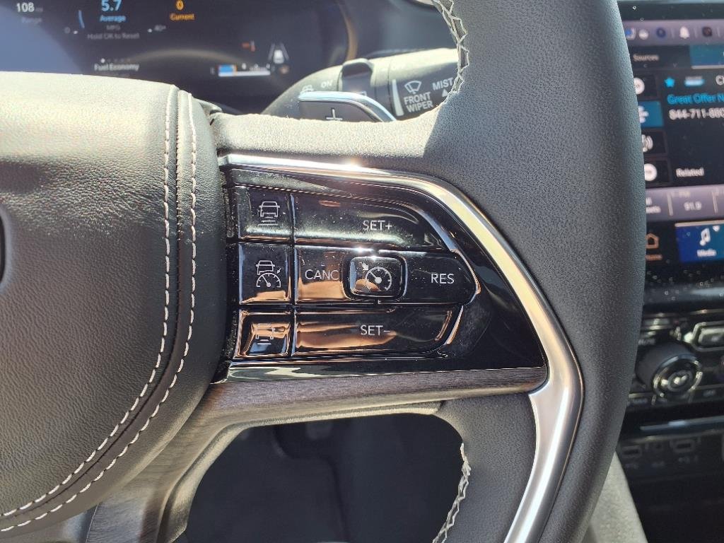 2024 Jeep Grand Cherokee Overland - Photo 13