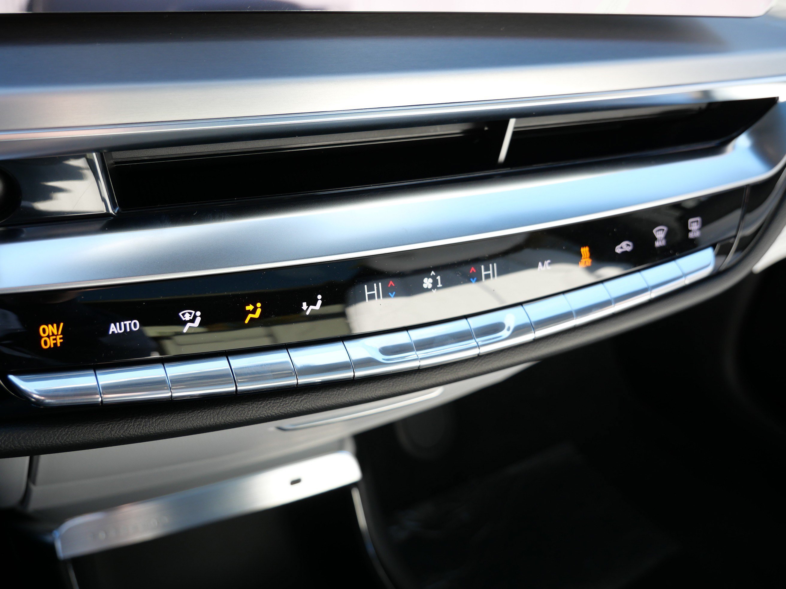 2026 Cadillac LYRIQ Premium Sport - Photo 19