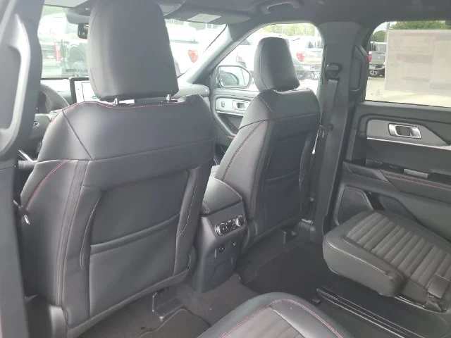 New 2027 Gray Metallic Ford ST-Line image 13