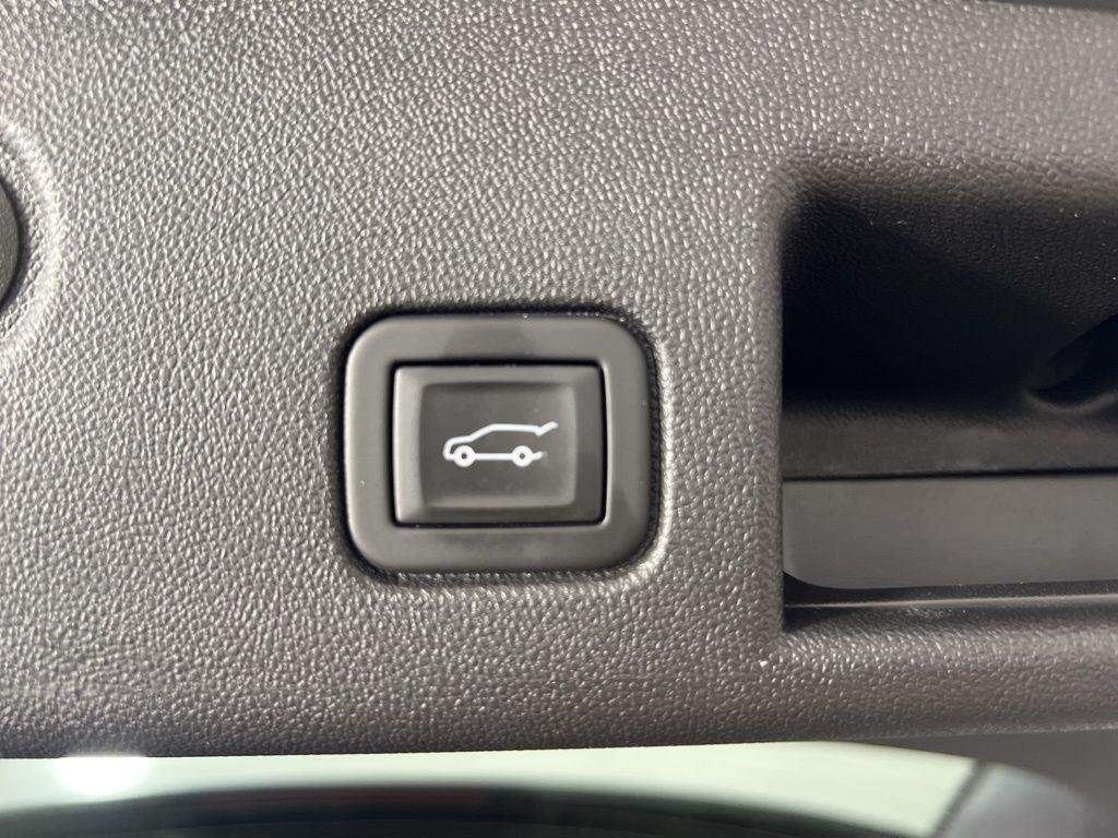 Used 2024 Sterling Gray Metallic Chevrolet LT image 29