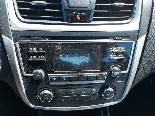 Used 2017 Red Nissan 2.5 S image 11