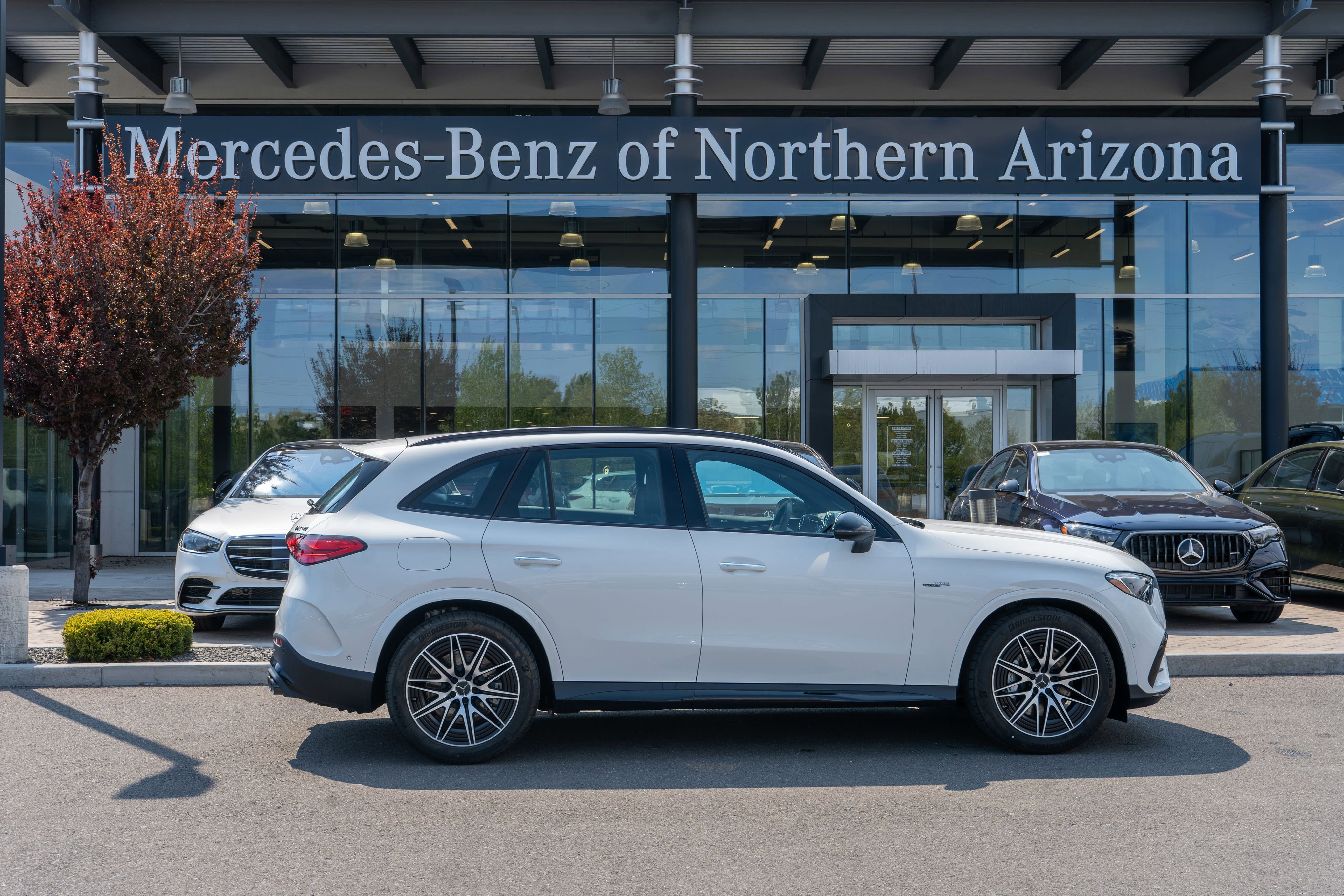 2025 Mercedes-Benz GLC