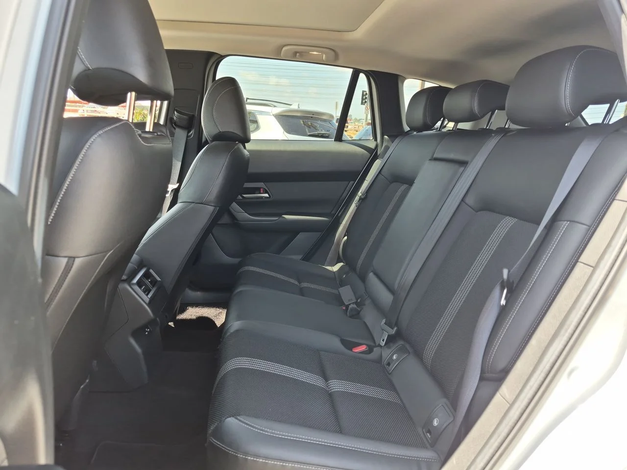Used 2023 Wind Chill Pearl Mazda 2.5 S Preferred Plus Package image 26