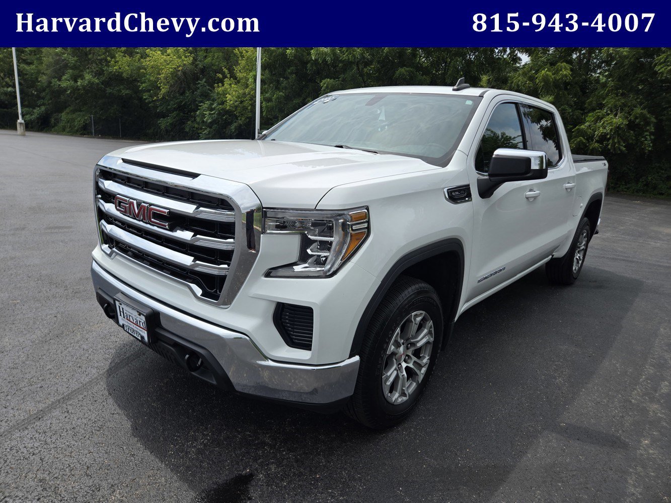 Used 2020 SUMMIT WHITE GMC SLE image 3