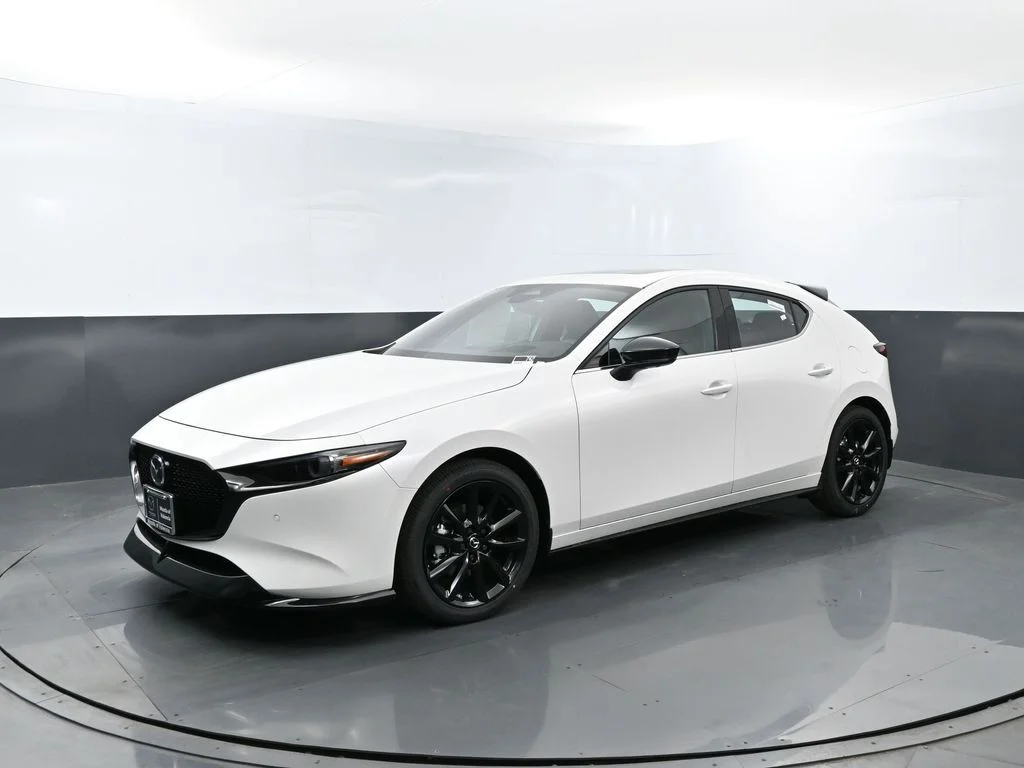 2026 Mazda CX-3 Premium Plus 2.5 AT 5-Door SKYACTIV AWD's photo