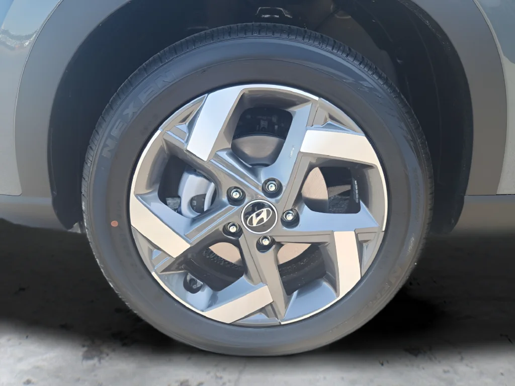 New 2026 Gray Hyundai SEL image 28