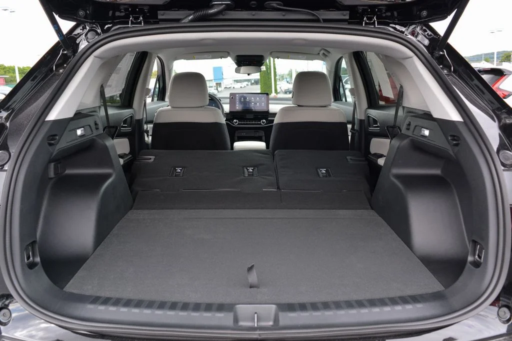 New 2026 Raven Black Honda AWD EX image 17