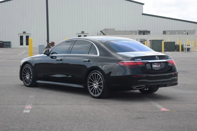 Used 2021 Black Mercedes-Benz S 580 image 22