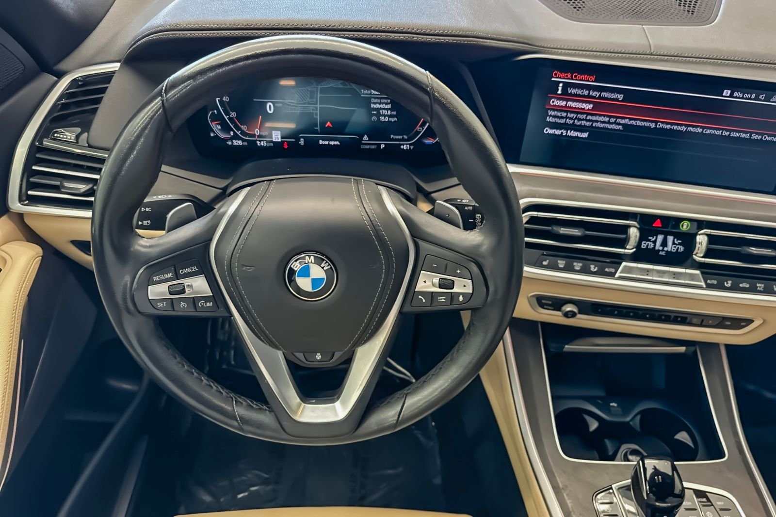 Used 2022 Gray BMW xDrive40i image 15