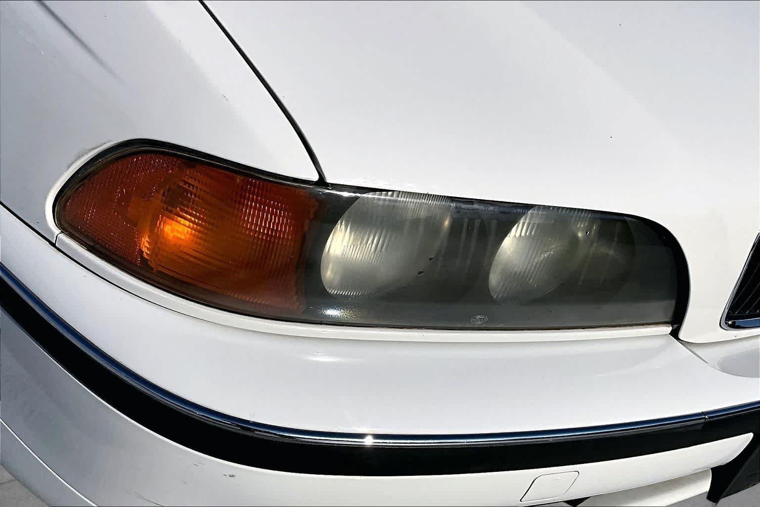 Used 1997 Alpine White BMW 528iA image 24