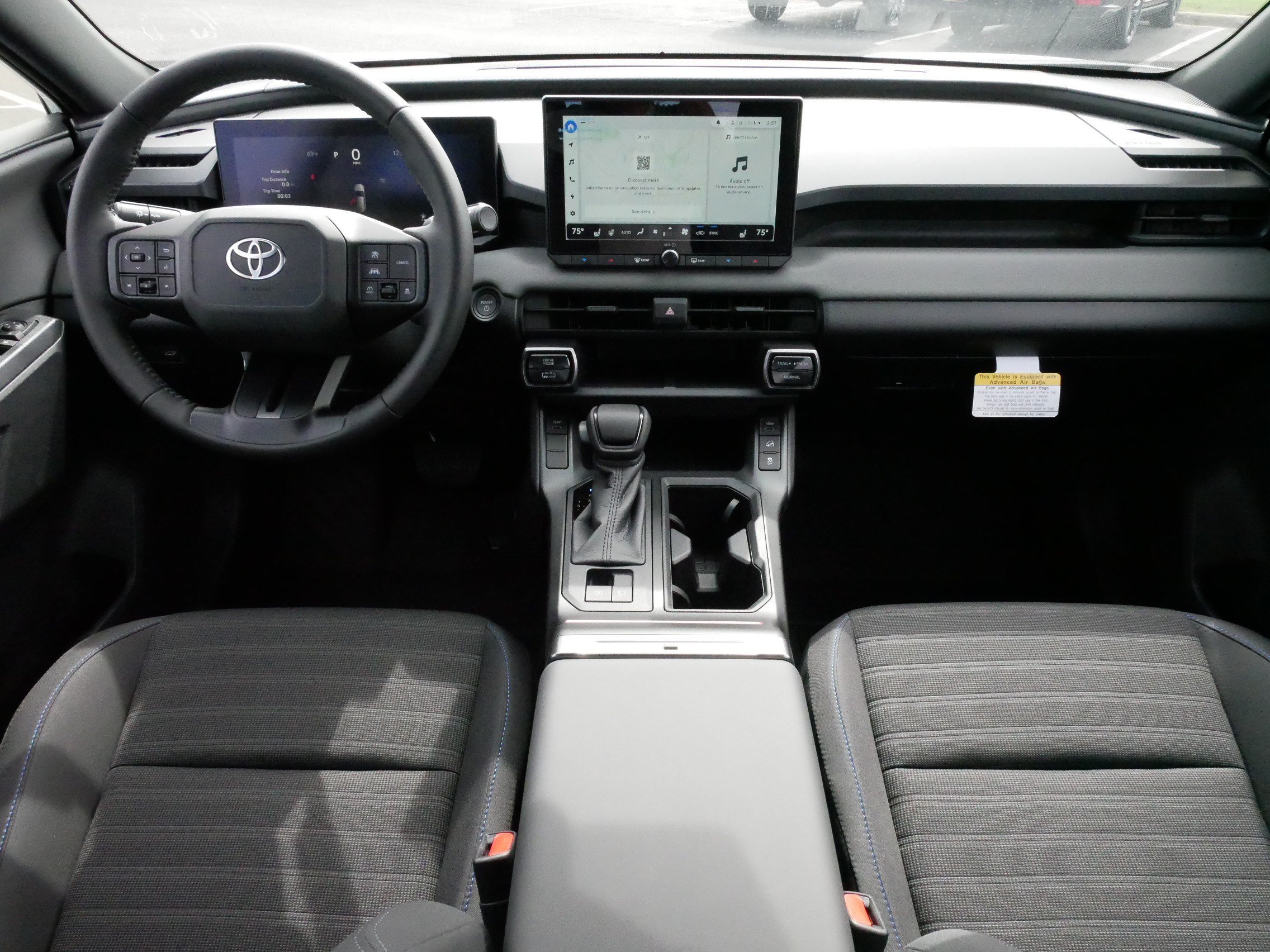 Used 2026 Ice Cap Toyota SE image 10