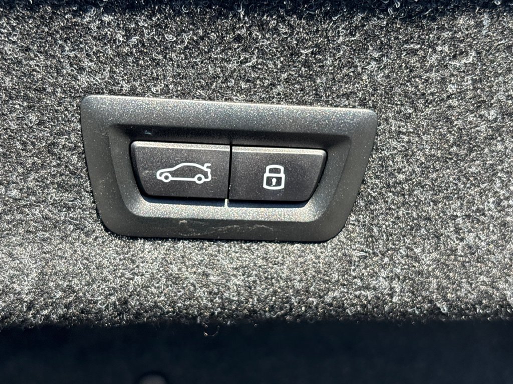 Used 2026 Jet Black BMW 330i image 10