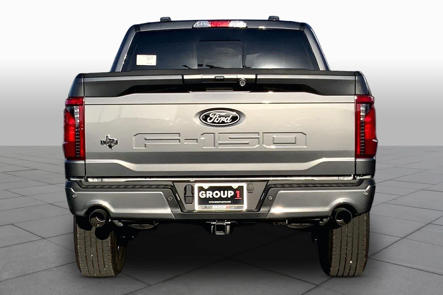 New 2026 Carbonized Gray Metallic Ford XLT image 4