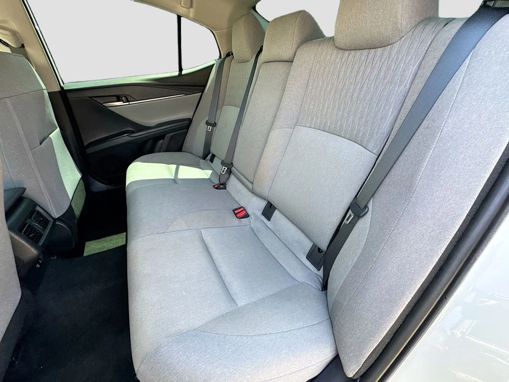 Used 2025 White Toyota LE image 29
