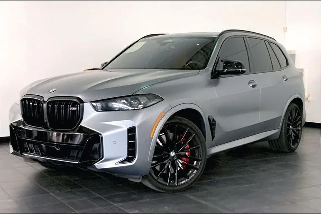 2025 BMW X5 M60i