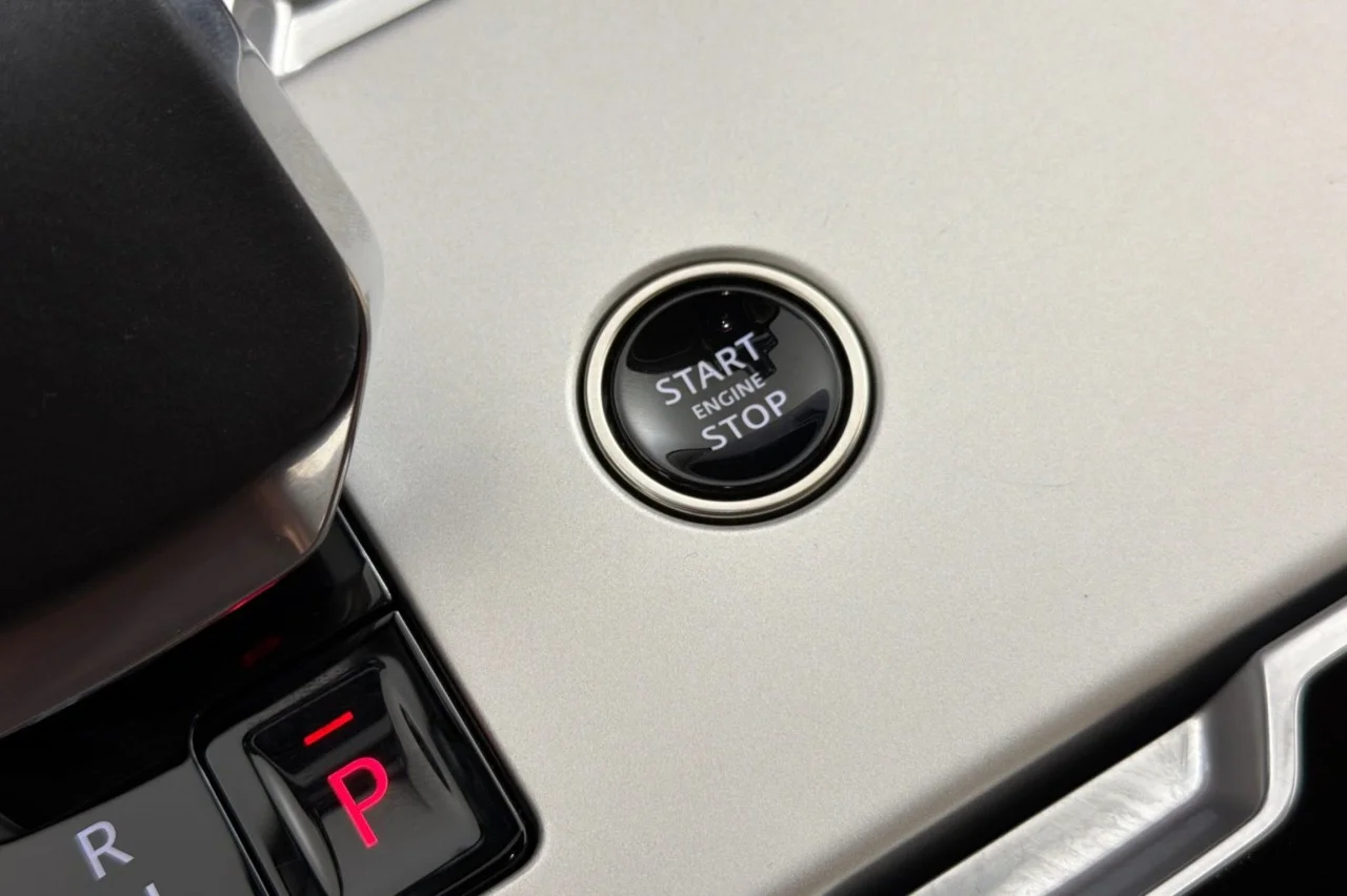 Used 2024 WHITE Land Rover Autobiography image 20