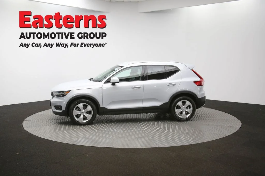 Used 2021 Silver Volvo Momentum image 58