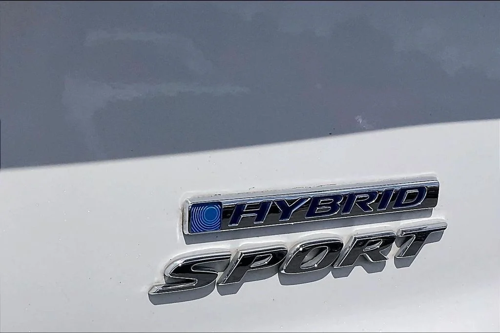 Used 2023 White Honda Sport image 7