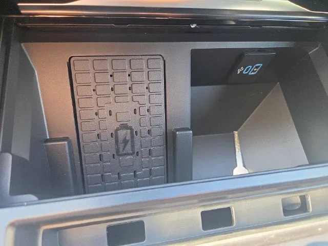 New 2027 Star White Metallic Tri-Coat Ford F-250® Platinum® image 32