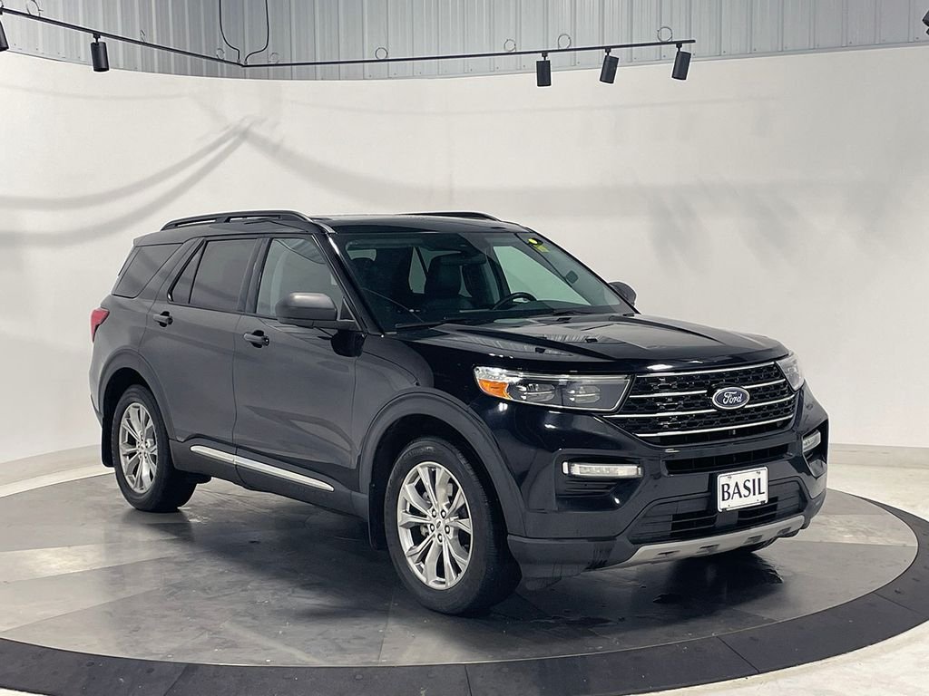 Used 2021 Black Ford XLT image 44
