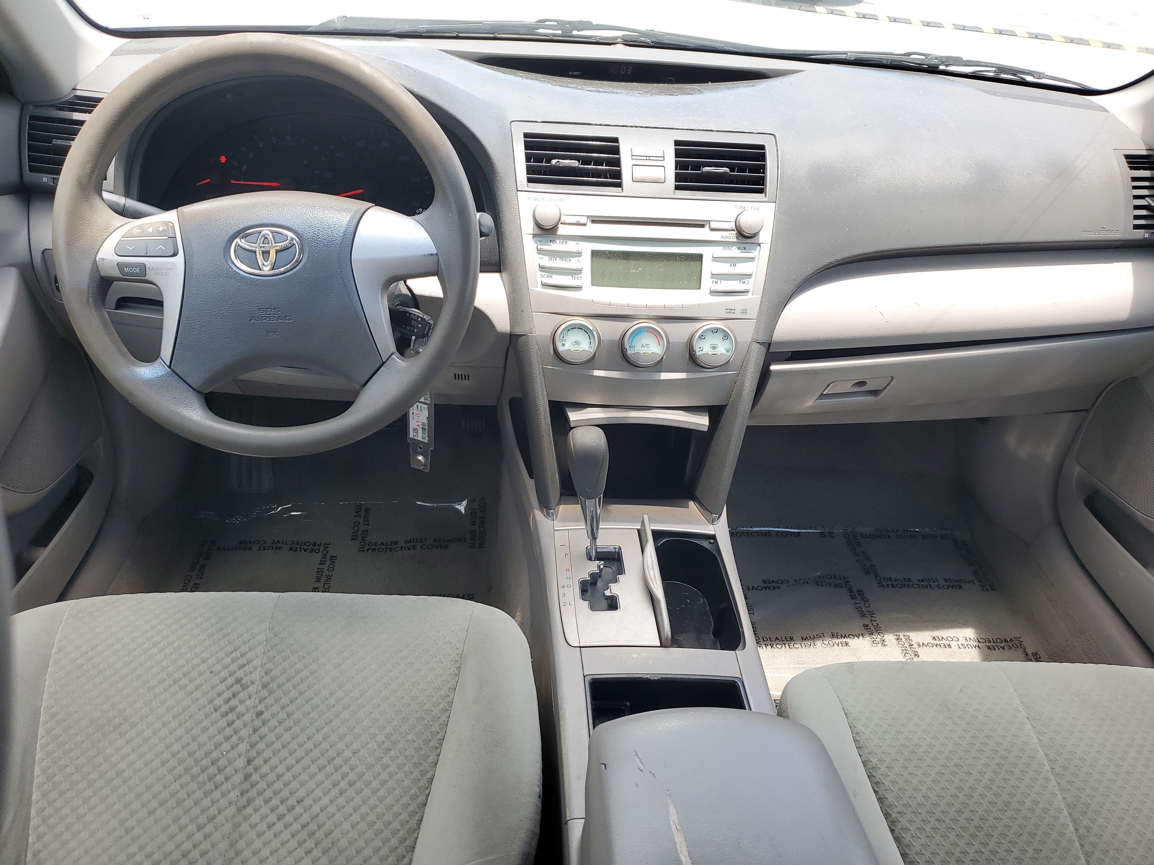 Used 2007 Silver Toyota LE image 13