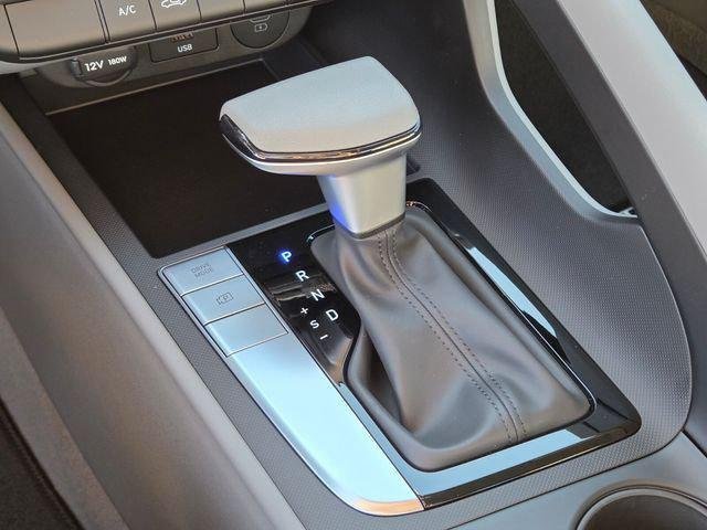 New 2026 White Hyundai SE image 45