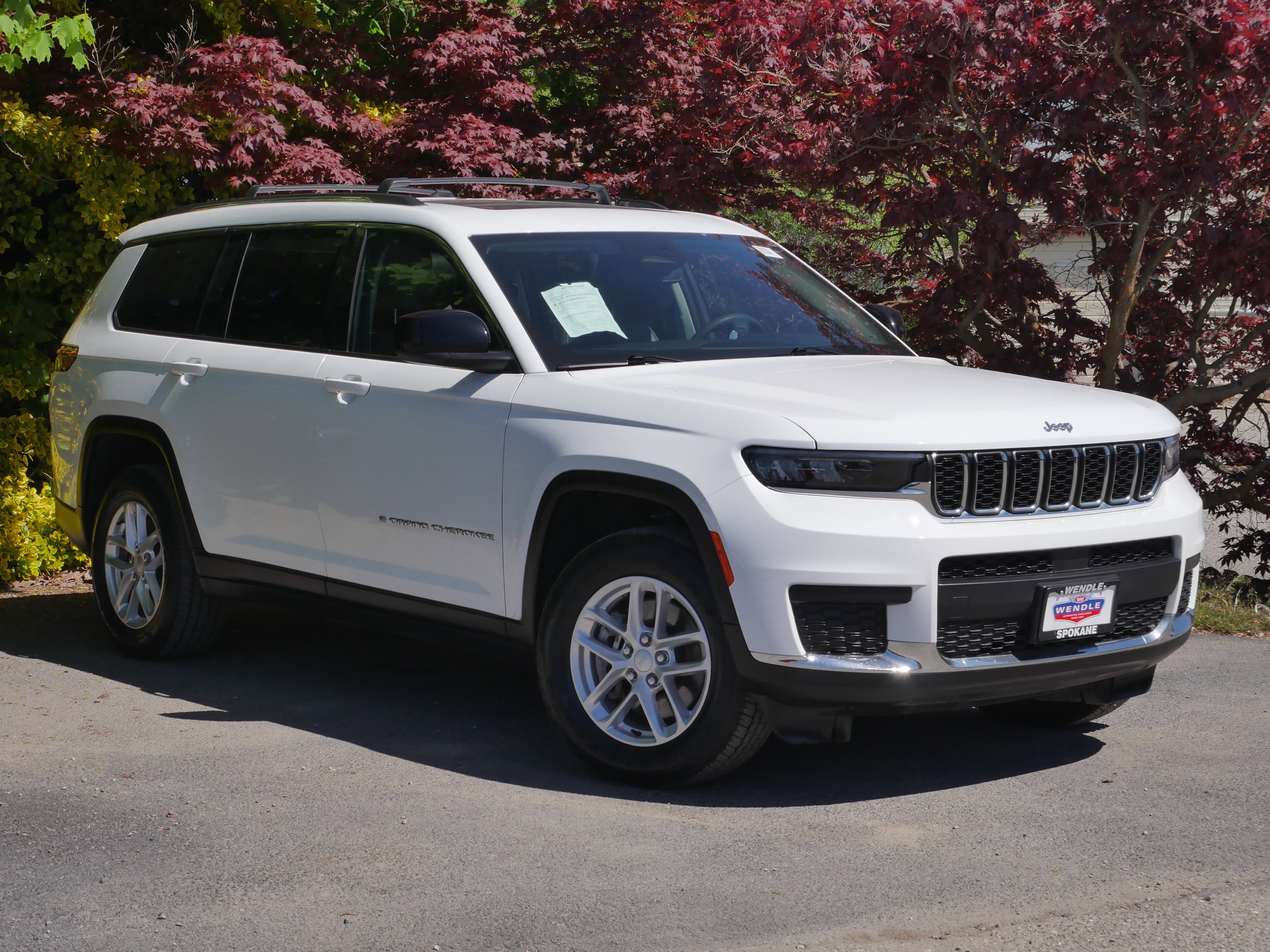 Used 2023 Bright White Clearcoat Jeep Laredo image 32