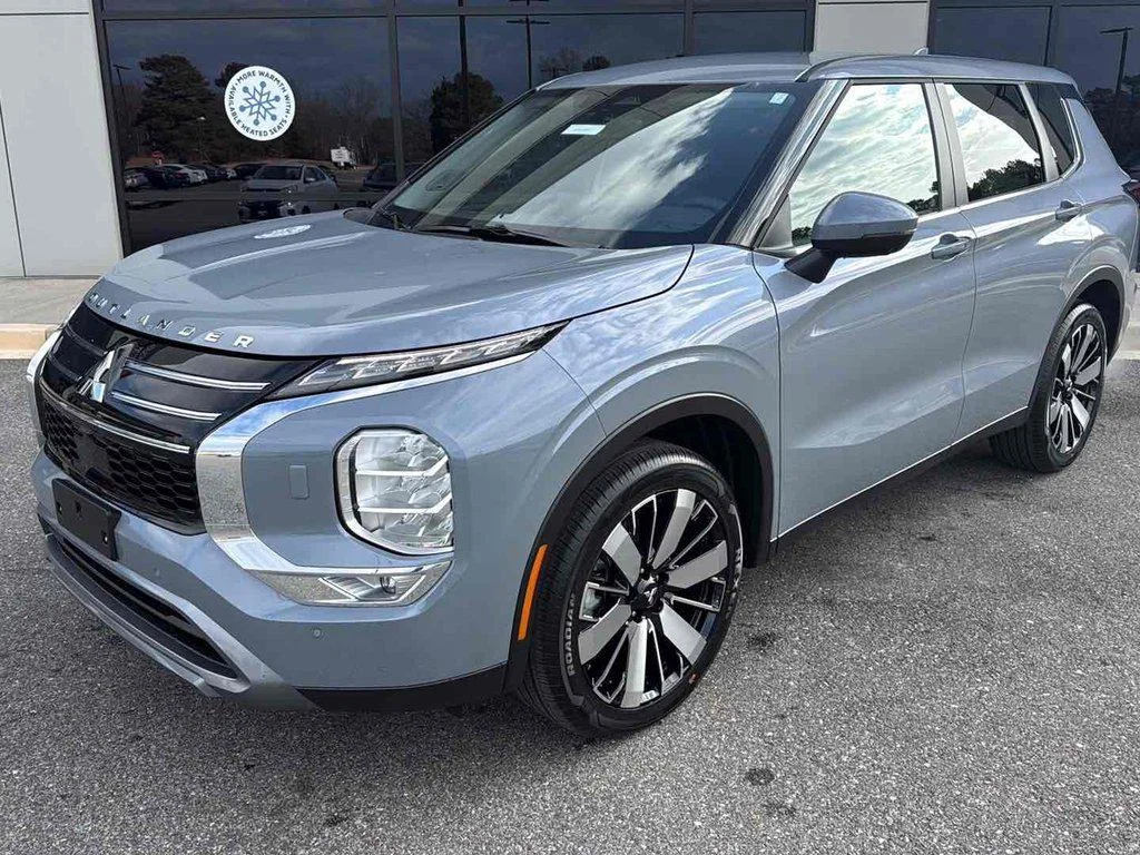 2026 Mitsubishi Outlander SE S-AWC's photo