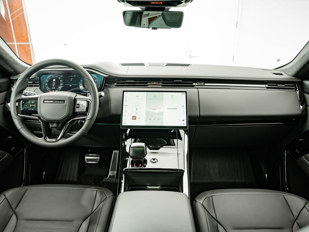 New 2026 Ethereal Frost Satin LAND ROVER  image 4