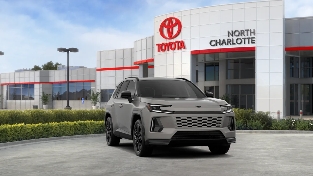 New 2026 Meteor Shower with Midnight Black Metallic roof Toyota XSE image 38