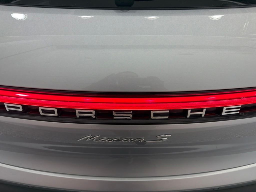 2024 Porsche Macan S - Photo 15