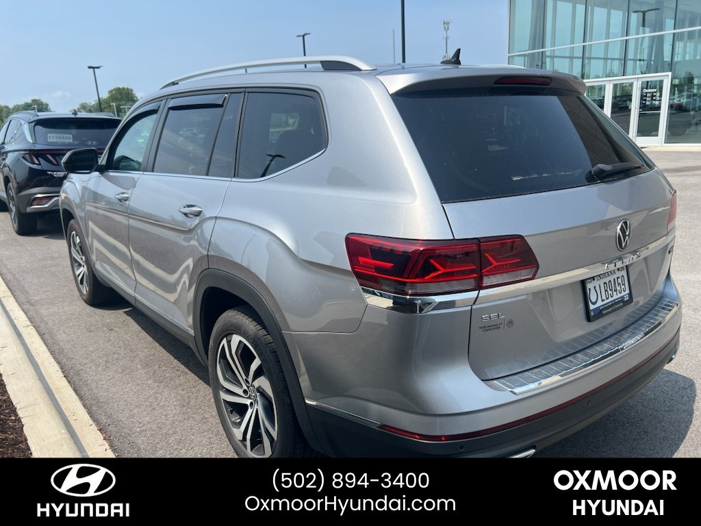 Used 2022 Pyrite Silver Metallic Volkswagen 2.0T SEL image 11