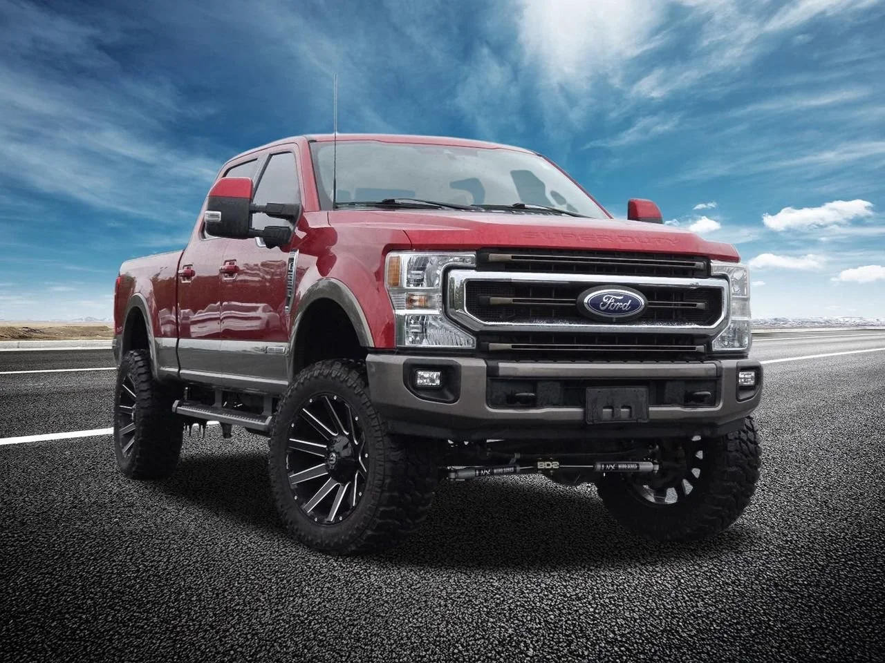 Used 2022  Ford XL image 2