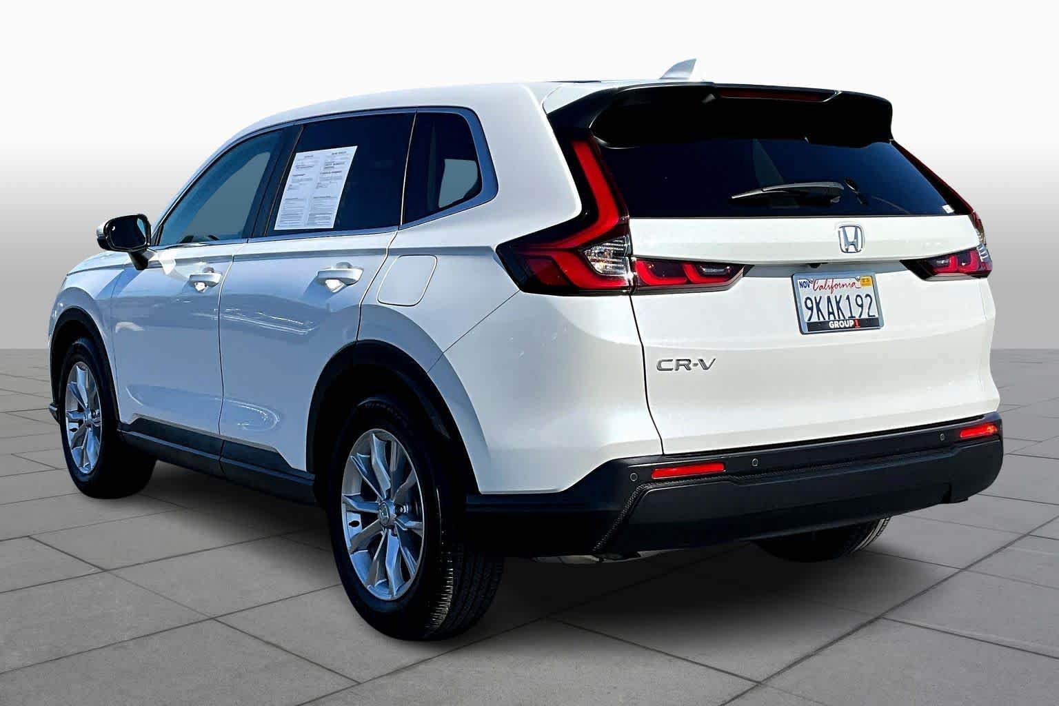 Used 2024 Platinum White Pearl Honda EX-L image 11