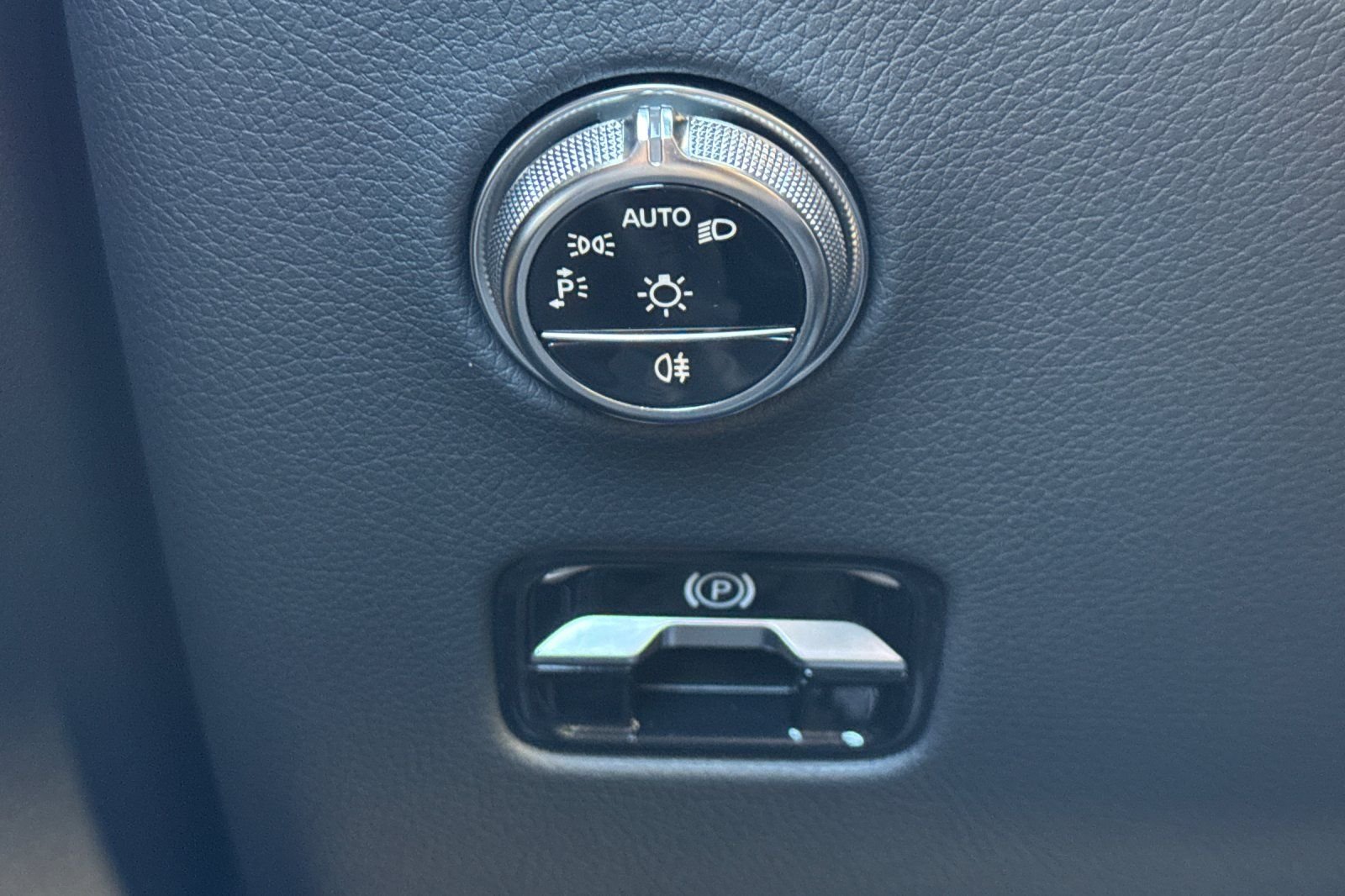Certified Used 2026 Gray Mercedes-Benz GLC 300 image 30