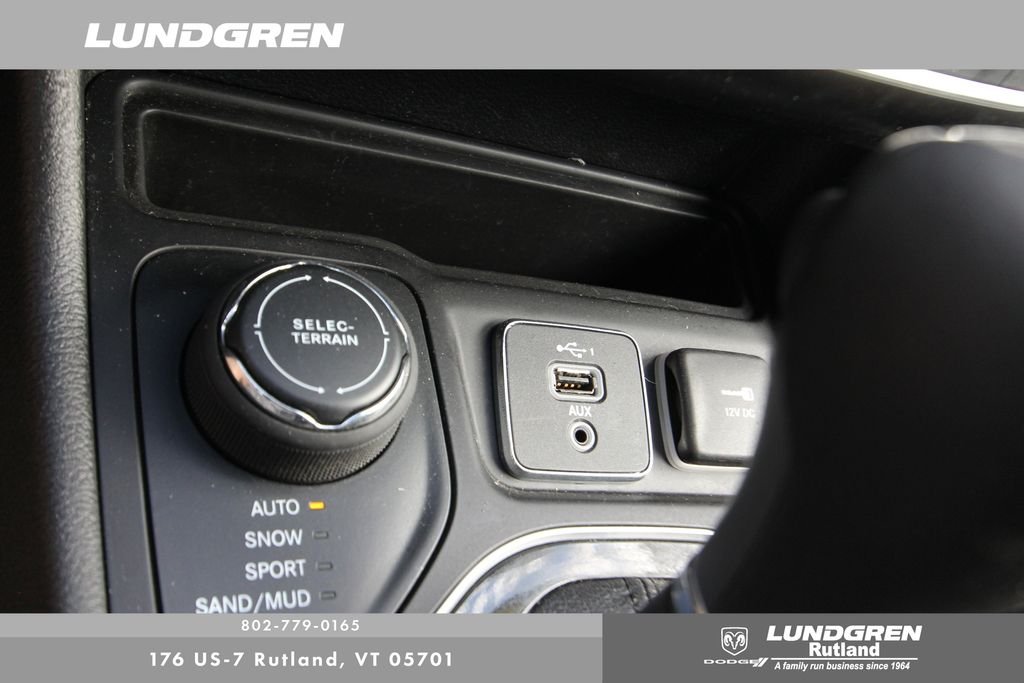 Used 2021 Gray Jeep Limited image 39