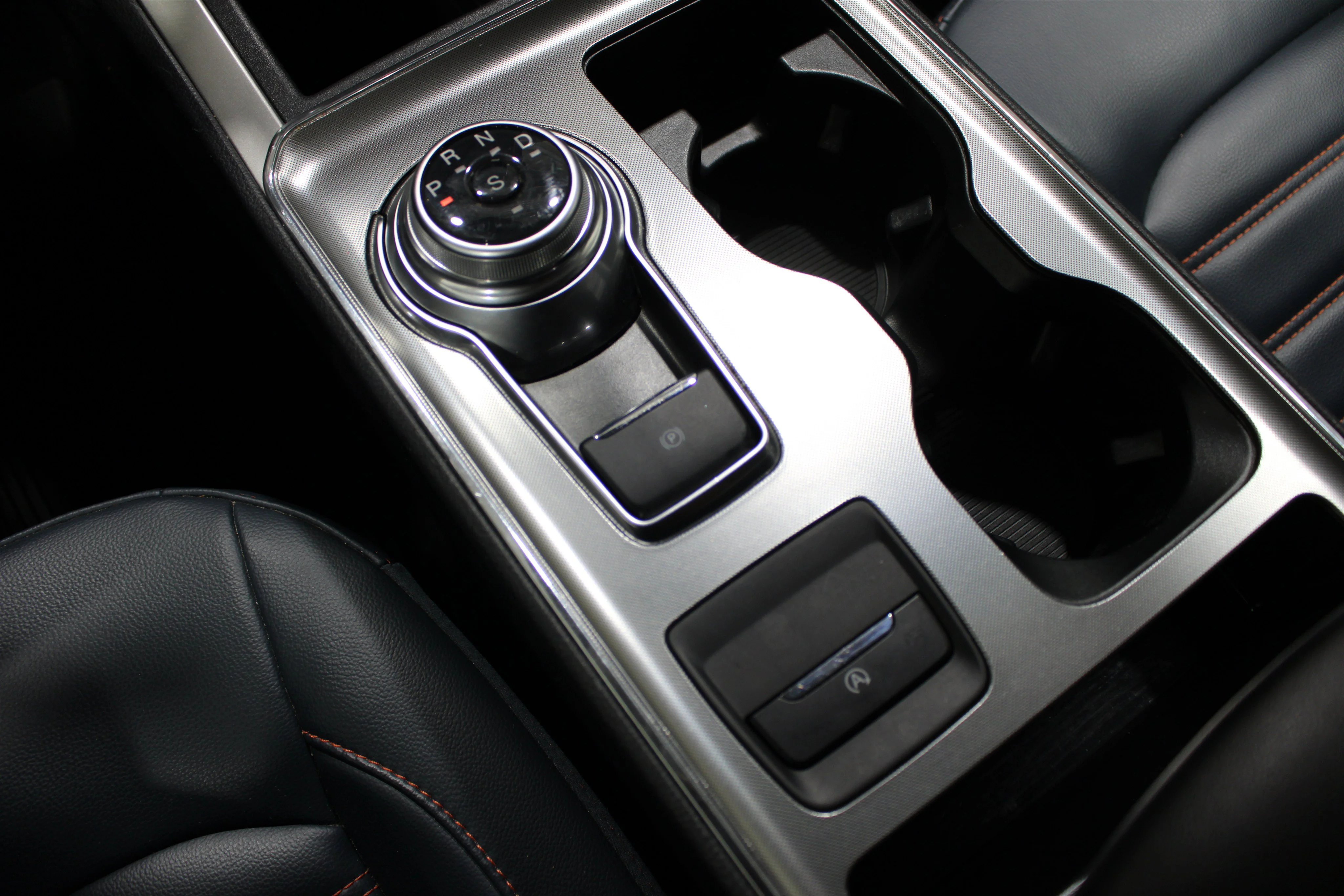 2024 Ford Edge SEL - Photo 18
