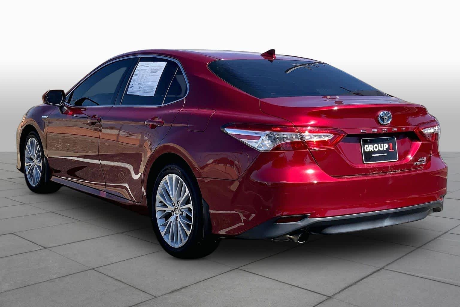 Used 2020 Ruby Flare Pearl Toyota Hybrid XLE image 11