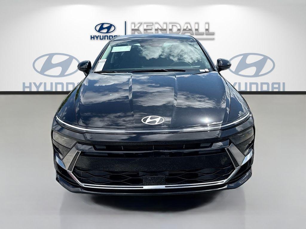 New 2026 Abyss Black Hyundai SEL Sport image 2